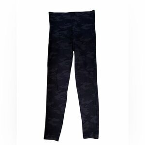 Spanx Black Camo Leggings: Small